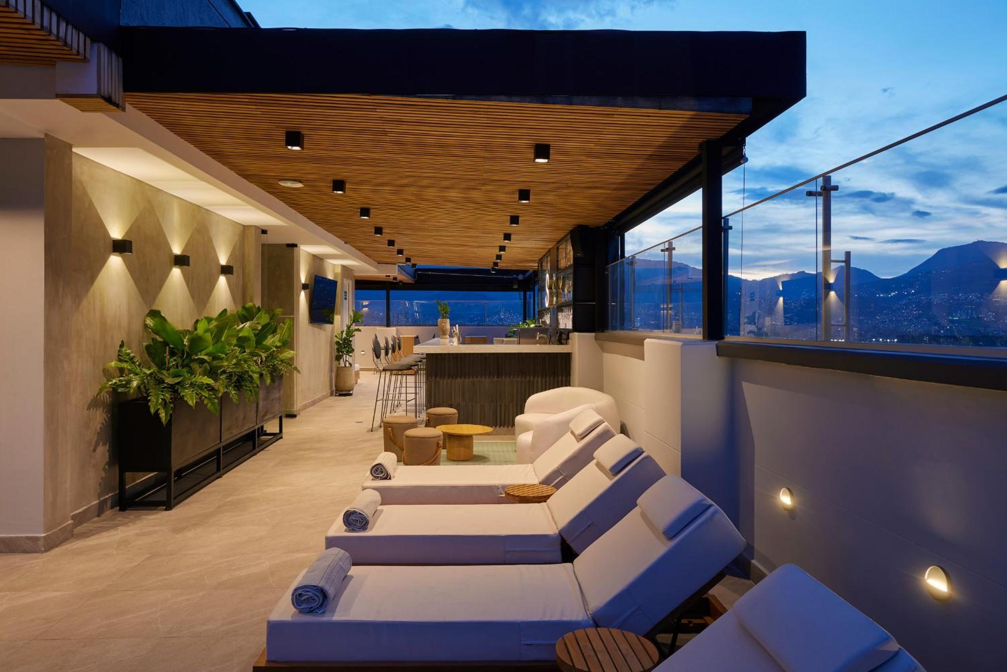 Selis Hotel