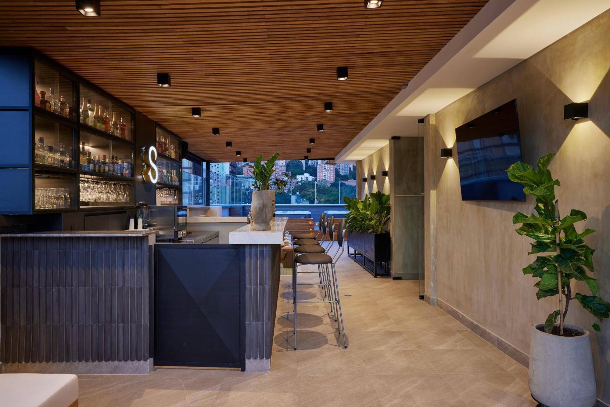 Selis Hotel 4*